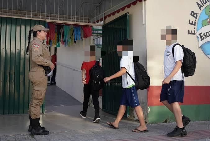 Nenhuma escola estadual de SC tem câmeras de segurança e situação preocupa a ALESC