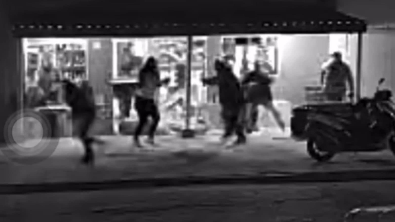 VÍDEO – Bandido invade bar em SC e abre fogo contra homem por suposta “dívida de facção”