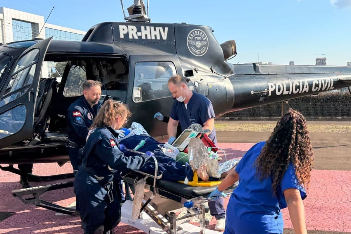Adolescente sofre queda de 10 metros durante trabalho e é resgatado de helicóptero em SC