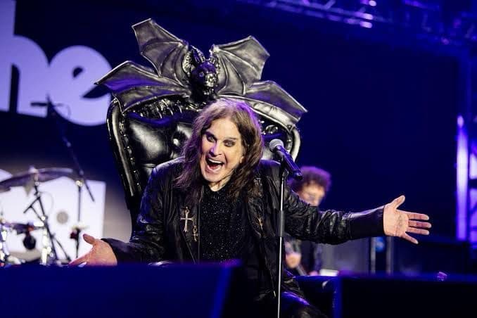 Morre o cantor Ozzy Osbourne aos 76 anos