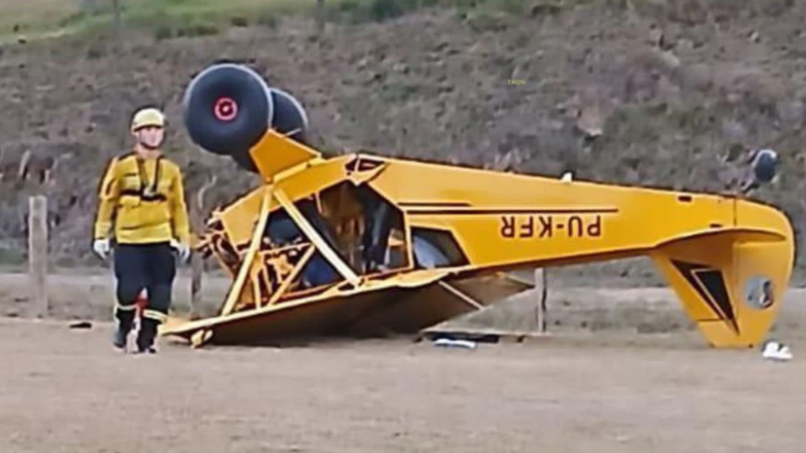 Queda de avião de pequeno porte deixa um morto em SC