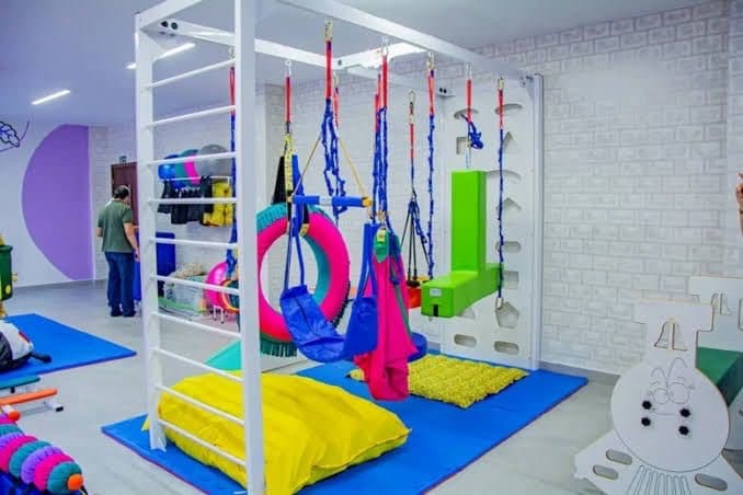 Tijucas anuncia Casa do Autista e quer especialistas da Univali no atendimento