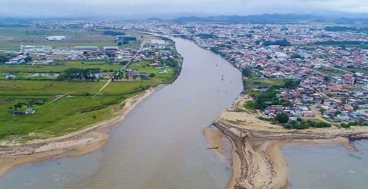 Histórico: Marinha autoriza a construção de molhes na Praia de Tijucas