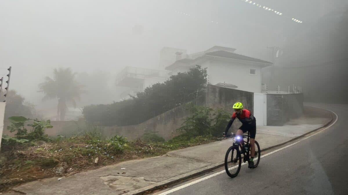 Nevoeiro cobre a capital catarinense antes da chegada da frente fria