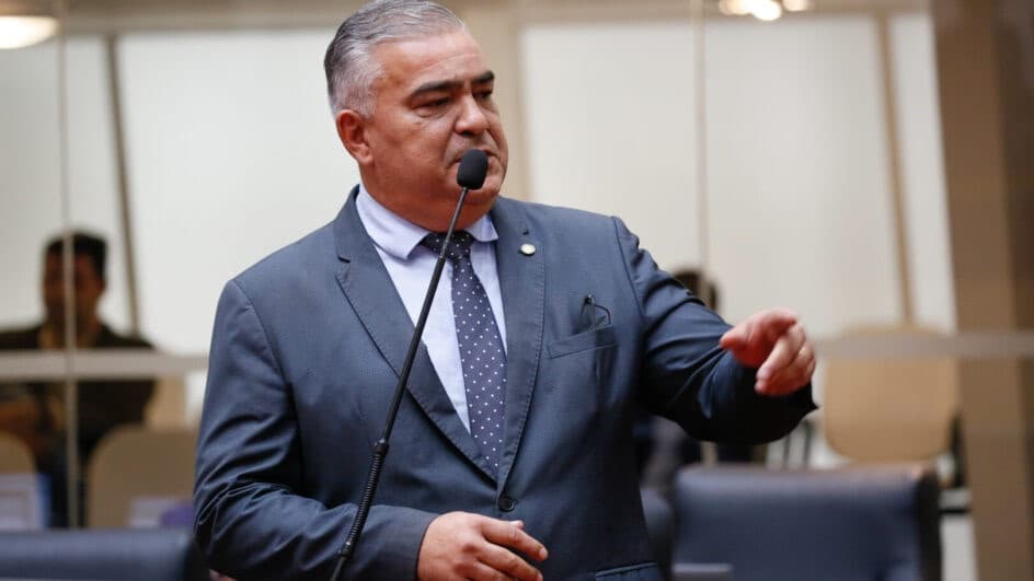 Deputado passa mal em agenda e precisa de cirurgia de emergência em SC