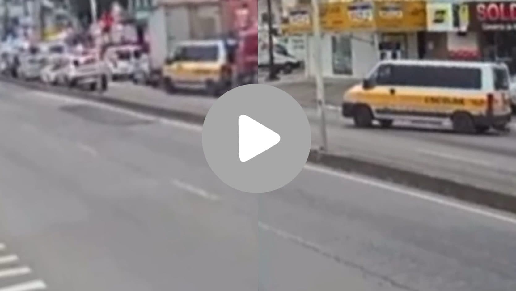Van escolar com crianças dentro é prensada entre caminhões em Itajaí