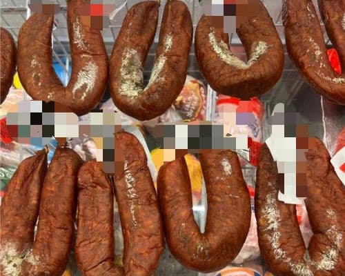 Mais de 900 kg de alimentos impróprios são retirados do comércio em SC