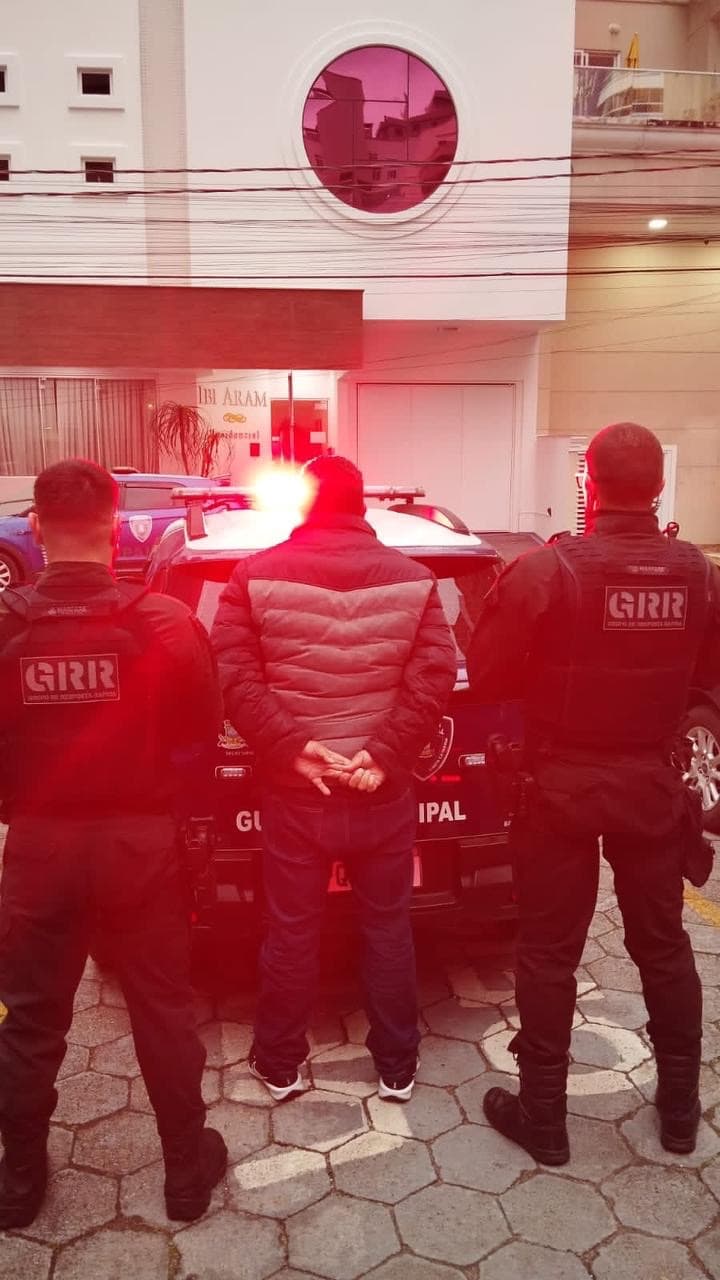 Motorista embriagado é preso dirigindo veículo na contramão, em Itapema