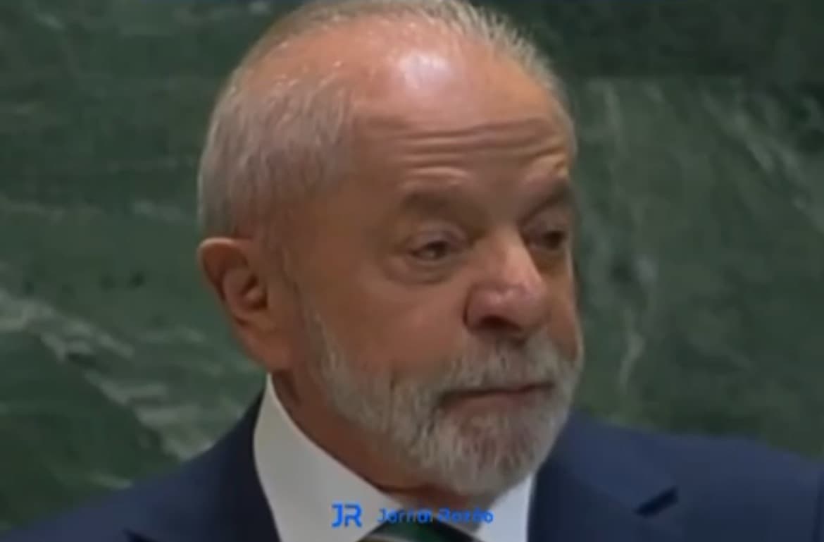 Lula exalta condenação de Bolsonaro e desafia Trump: “democracia inegociável”