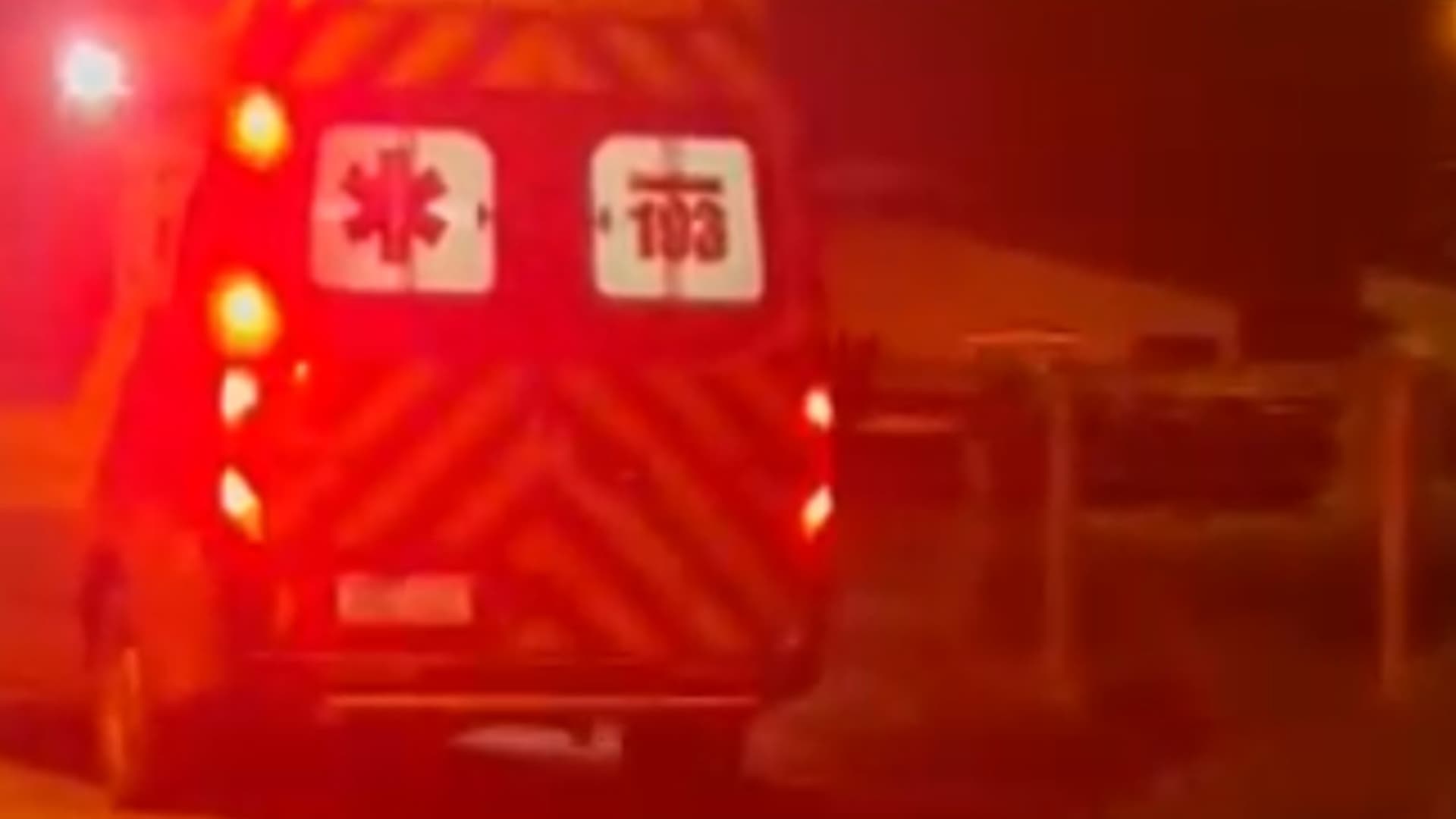Motociclista morre após bater em caminhão parado na BR-470, em Gaspar