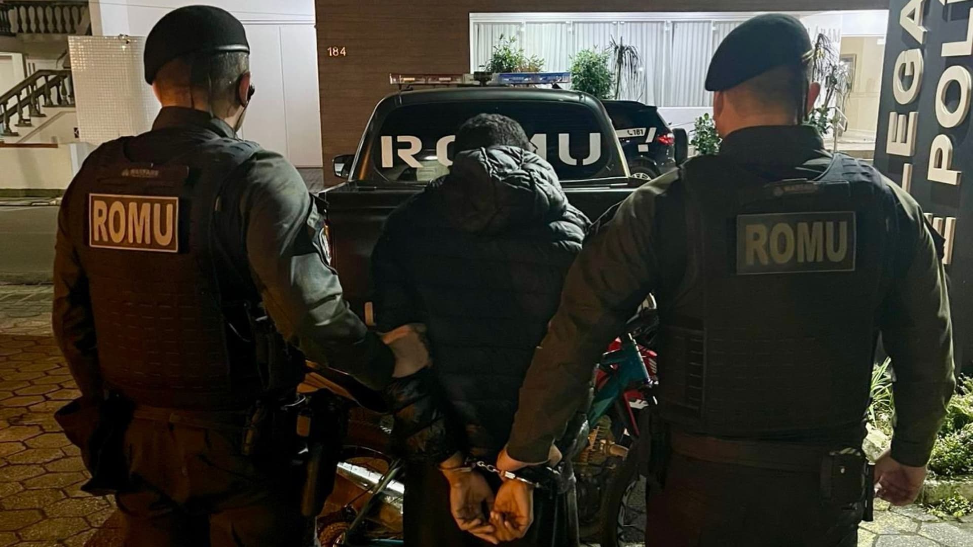 ROMU troca tiros com quadrilha após série de roubos em Itapema