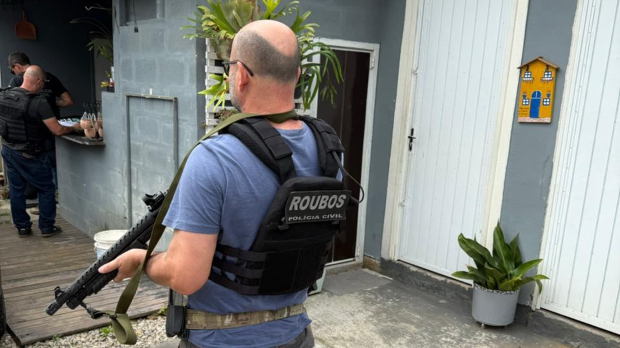Investigado por latrocínio em Florianópolis é encontrado escondido no Paraná