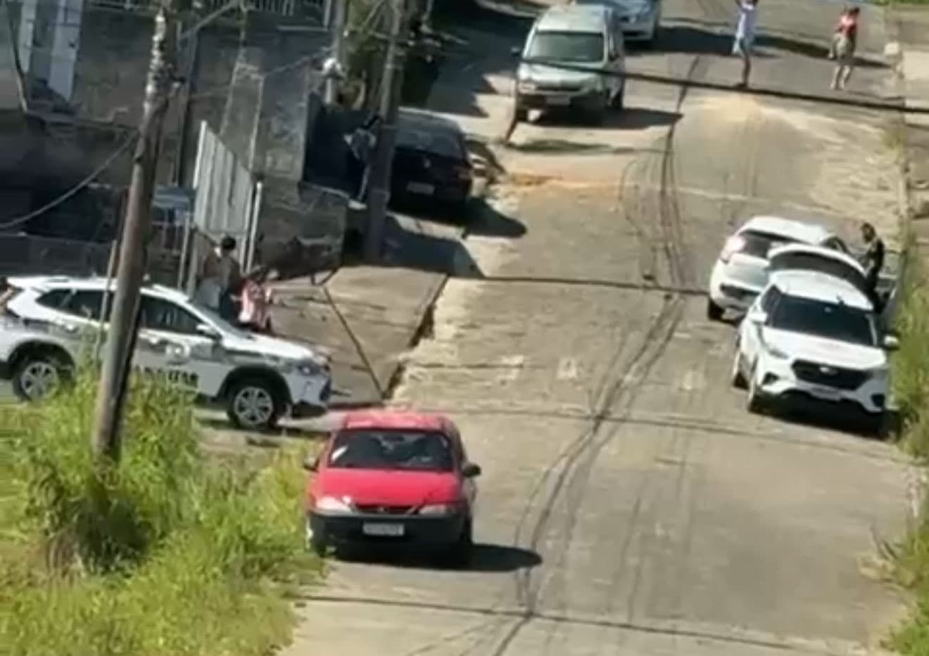 Moradora enfrenta grupo de assaltantes armados e é baleada na cabeça em SC
