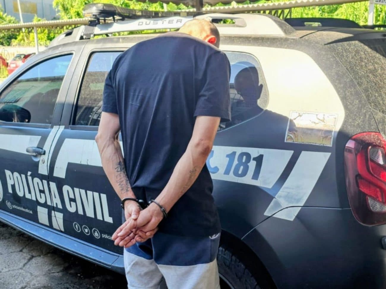 Padrasto é preso após abusar de enteada de 6 anos em SC