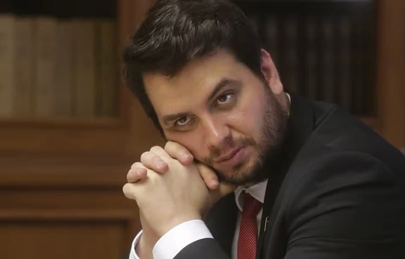 Ex-assessor de Bolsonaro é preso por ordem de Moraes 