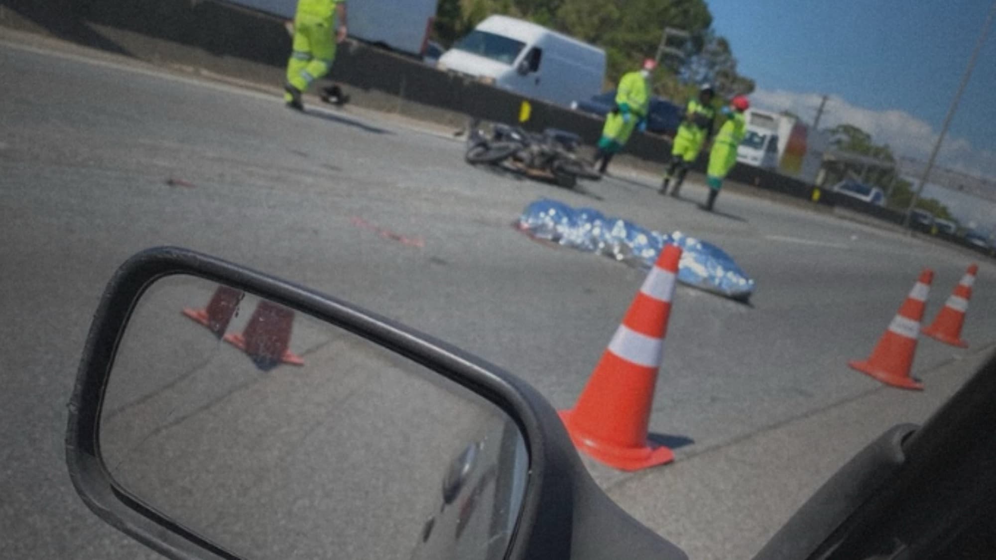 Motociclista morre em grave acidente na BR-101, na Grande Florianópolis