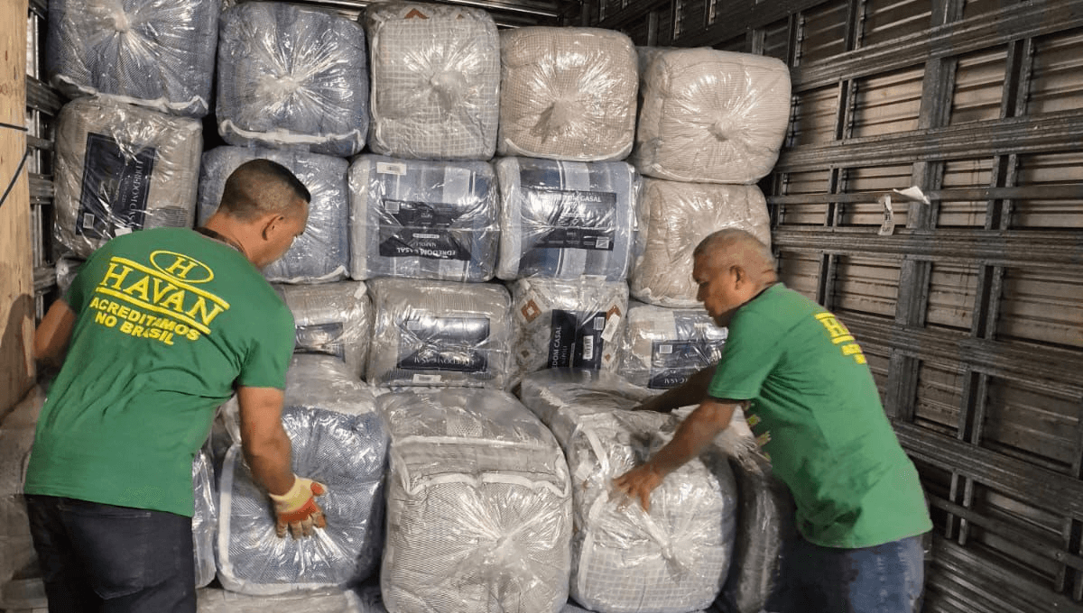 Havan envia carreta com 1,8 mil itens para famílias afetadas por temporais em Minas Gerais