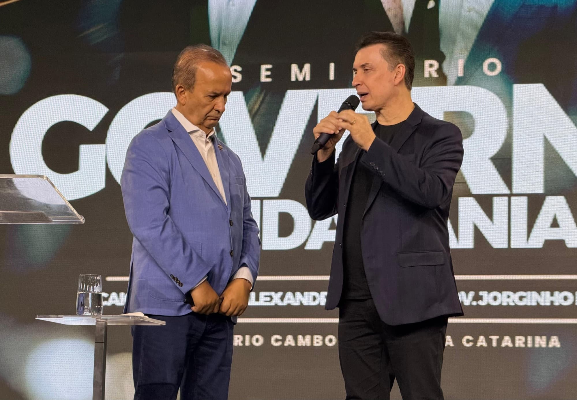 Pastor pede que “anjos guardem” Bolsonaro e diz que SC é “abençoada” por ter Jorginho como governador