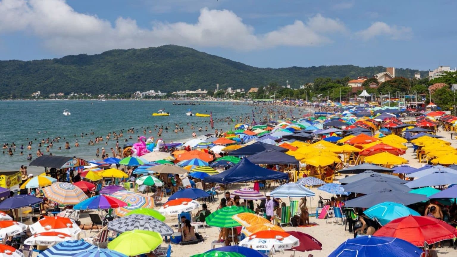 Santa Catarina terá calor de mais de 30°C em quase todo o estado neste domingo
