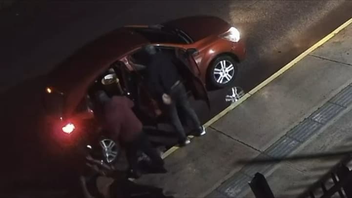 Vigilante é espancado por criminosos em frente a empresa na Grande Florianópolis
