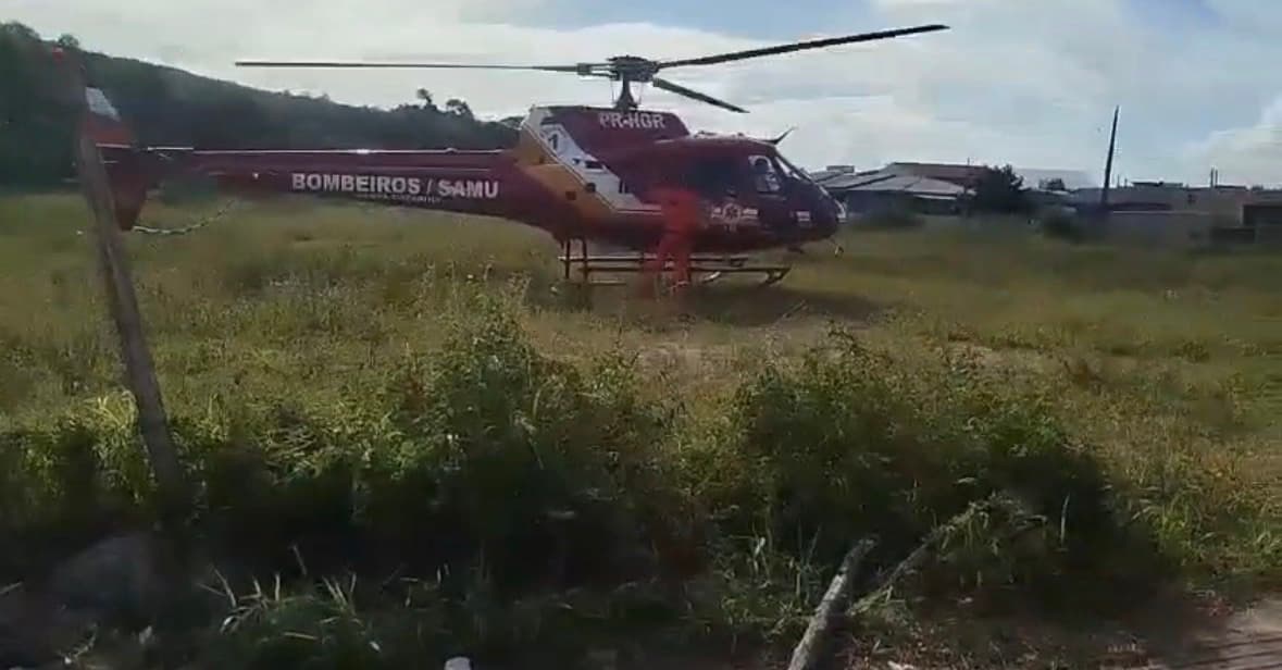 Coração parou por 40 minutos, vizinhos agiram e helicóptero completou o resgate em Palhoça