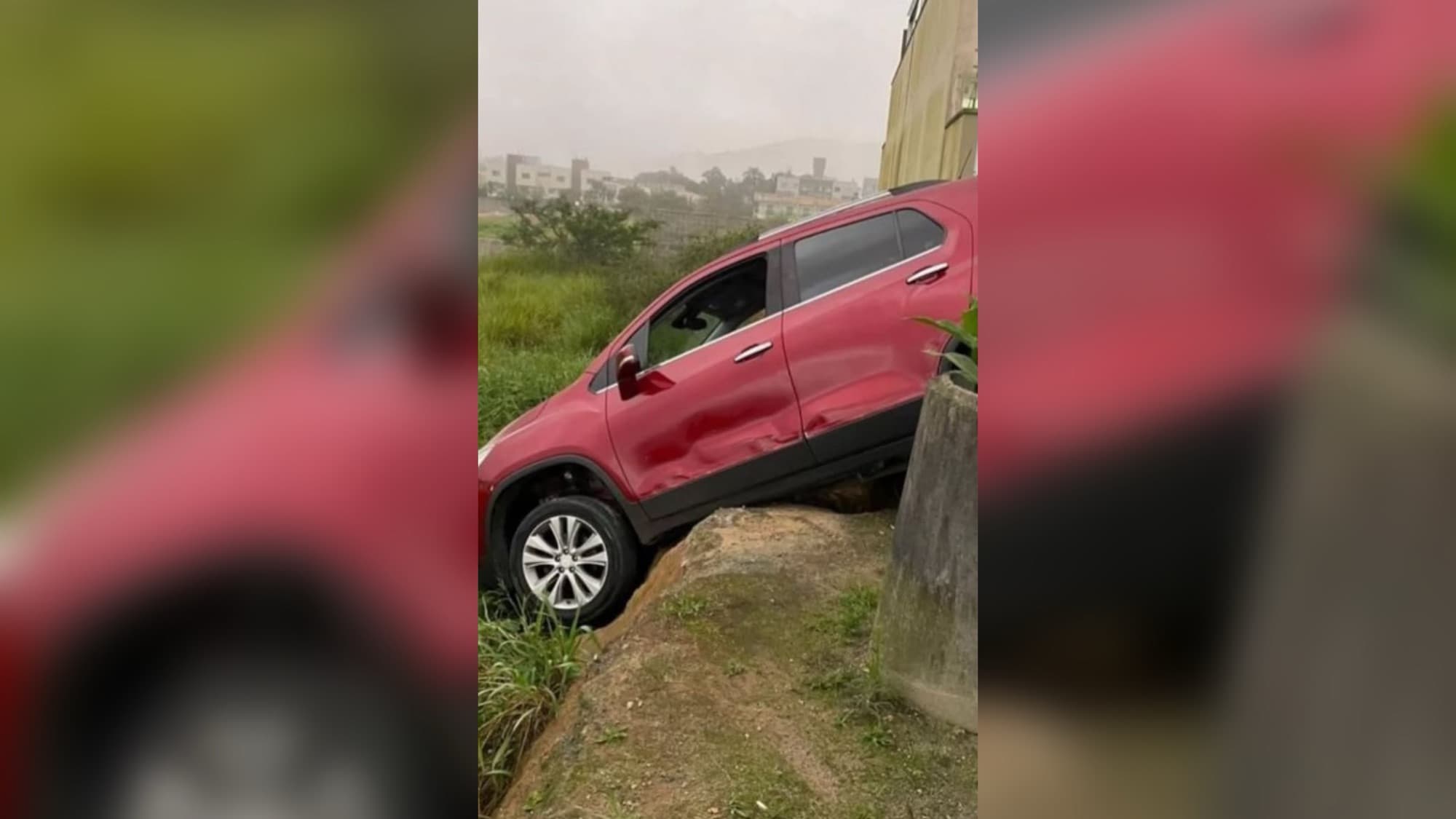 “Arrastão de carros”: criminosos invadem revenda de veículos em Camboriú e fazem a limpa