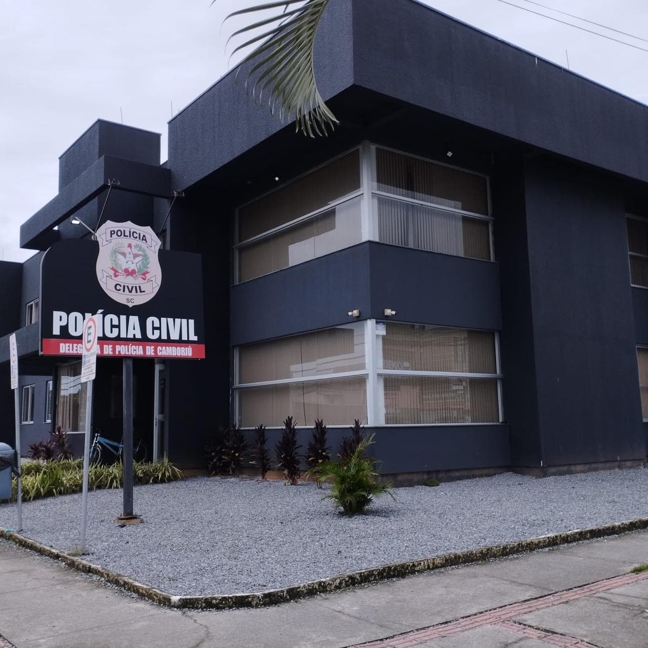 Polícia Civil prende dupla com nove celulares furtados durante evento em Camboriú