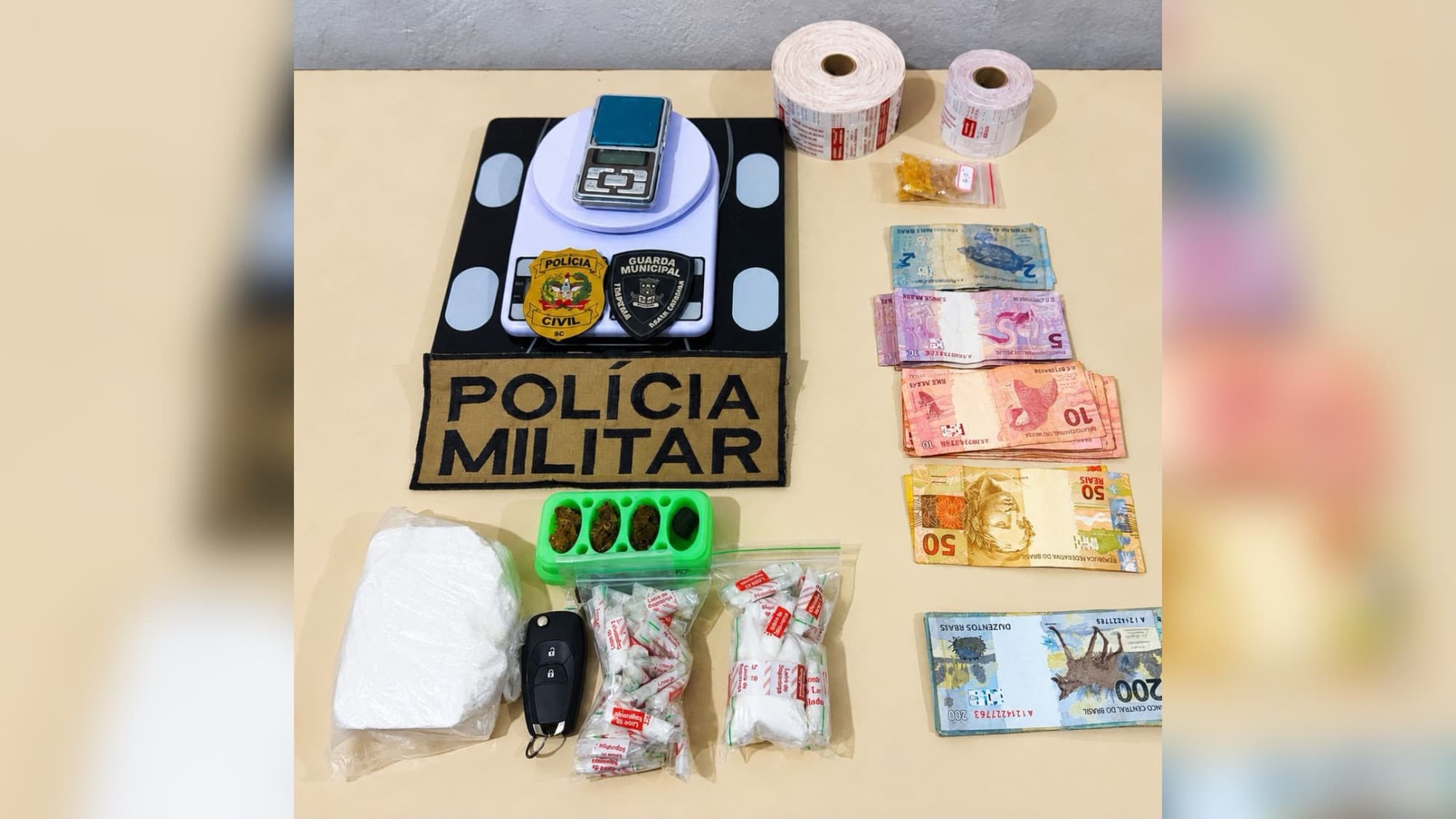 Operação conjunta prende suspeito e apreende quase meio quilo de cocaína em Itapema e Porto Belo