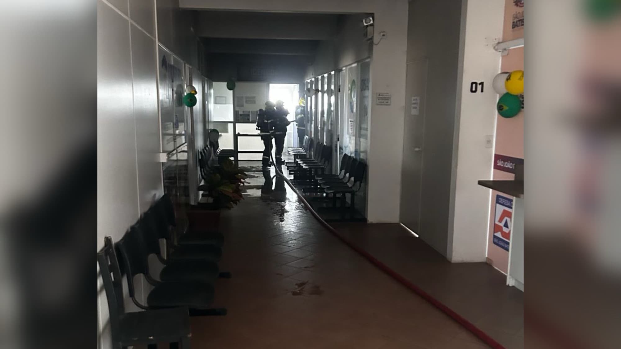 Incêndio atinge sala de arquivo anexa à rodoviária de São João Batista