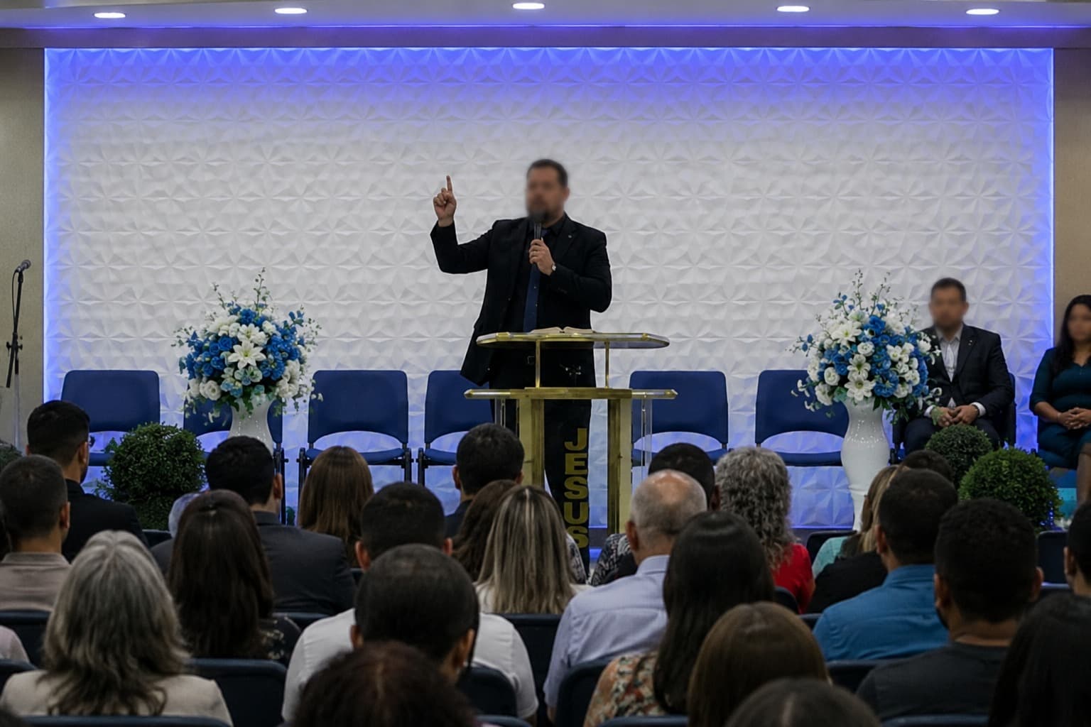 Estava em confissão: pastor revela prisão de fiel durante culto e igreja é condenada em SC