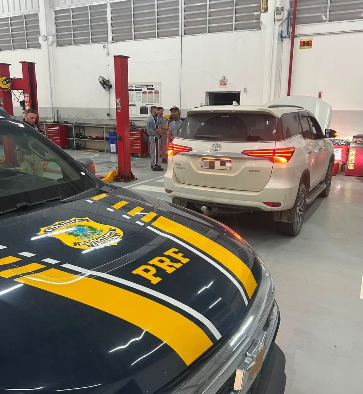 Veículo furtado no Rio Grande do Sul e que circulava clonado é recuperado na BR-470