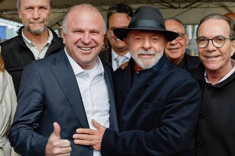 Candidato de Lula ao Governo de SC declara casa em SP e metade do patrimônio que tinha em 2010