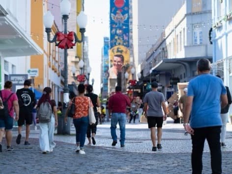 Comércio de Santa Catarina fatura R$ 530 bilhões, supera o Rio Grande do Sul e é o quarto do país