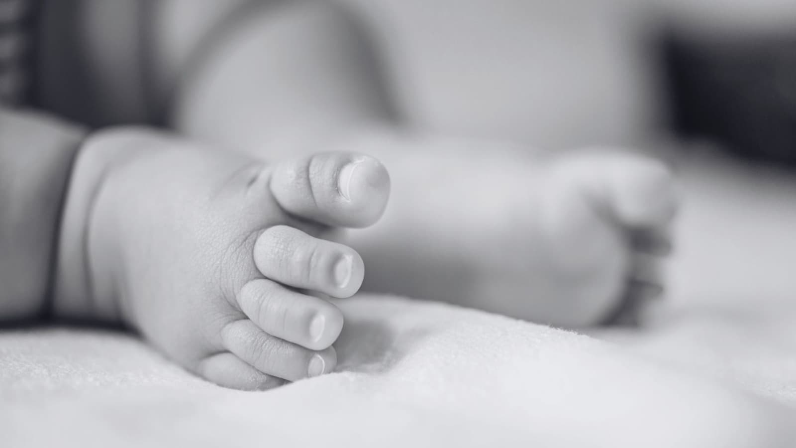 Criança de 2 anos com paralisia cerebral tem parada cardíaca e morre antes de voo de emergência em SC