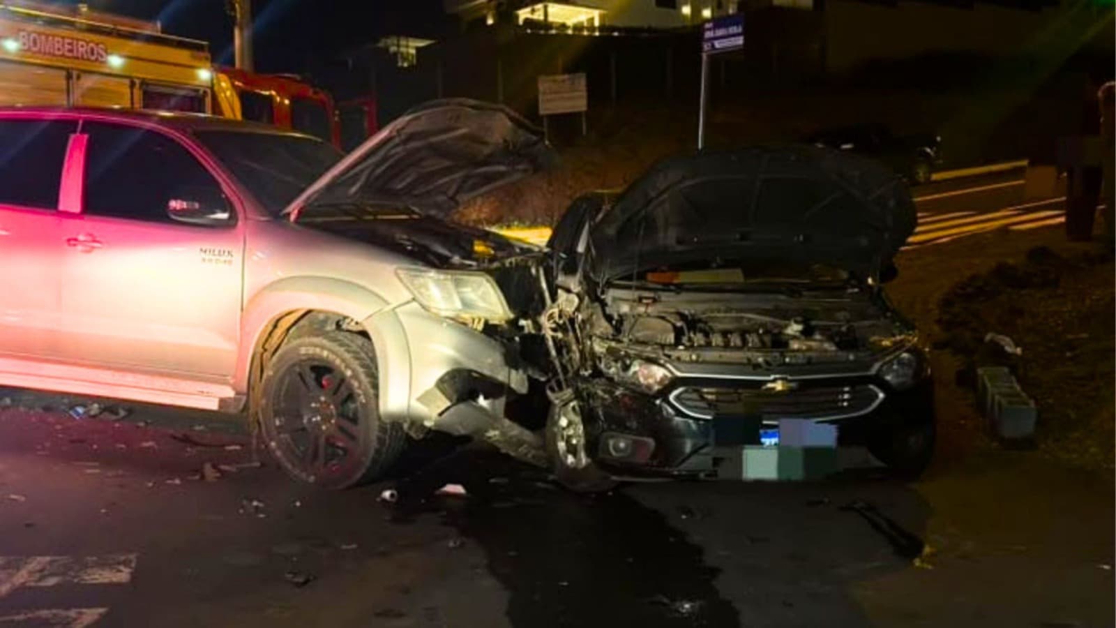 Bebê de 18 dias, criança e gestante sobrevivem a acidente que deixou motorista em estado grave em SC