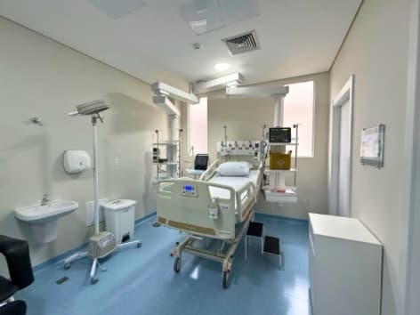Itapema ganha atendimento médico 24h por WhatsApp e ativa dez leitos de UTI no Hospital Santo Antônio