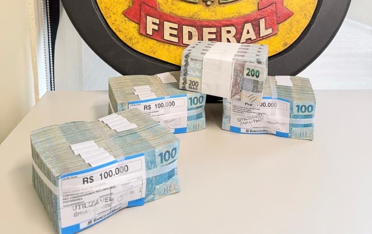 PF apreende R$ 500 mil em dinheiro vivo com candidato em Florianópolis