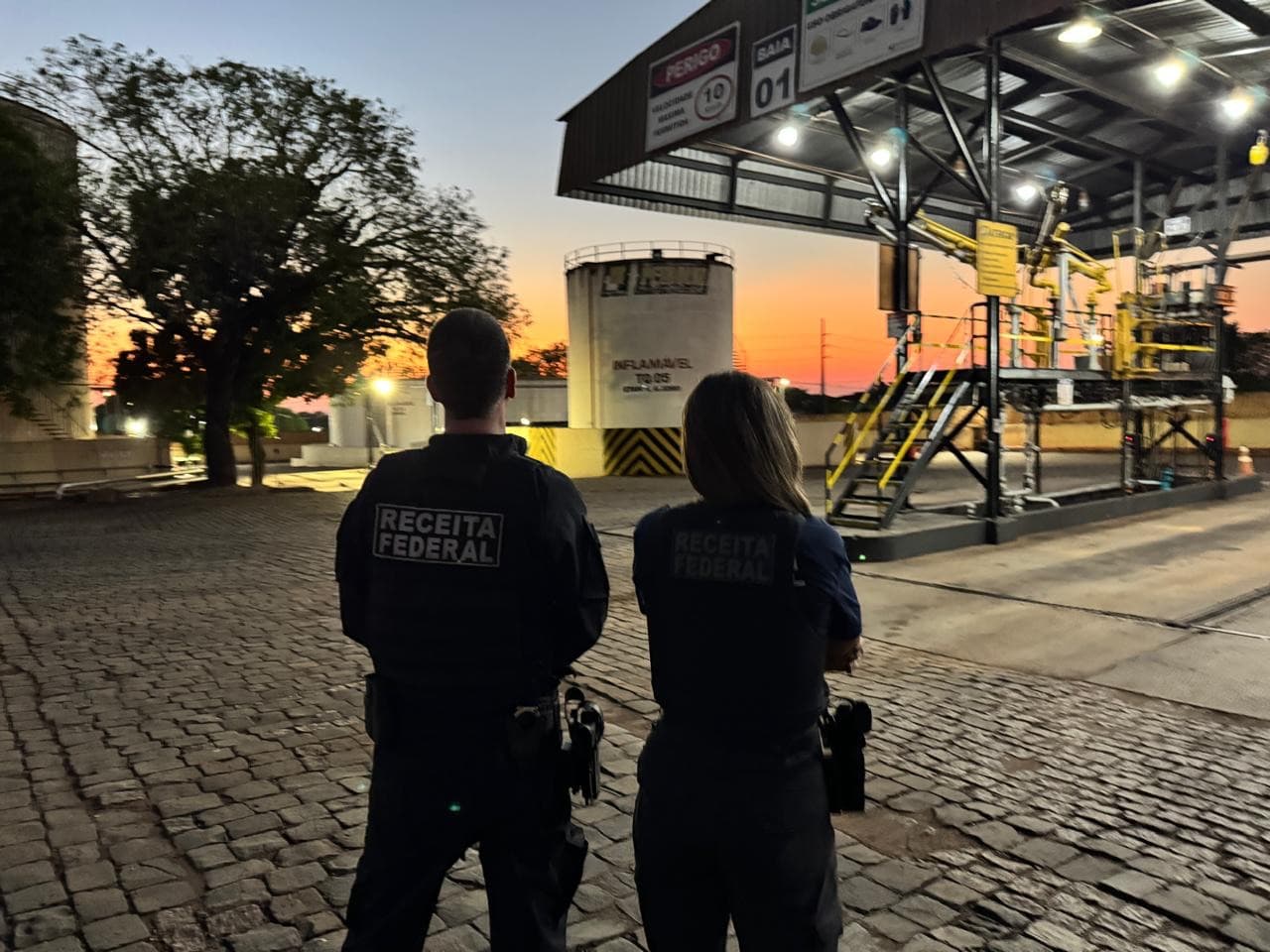 Operação contra esquema bilionário de lavagem chega a Itajaí e mira compra de gigante dos combustíveis