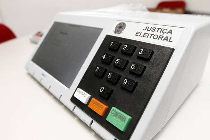 SC chega às eleições de 2026 com 5,7 milhões de eleitores e mudança no perfil etário