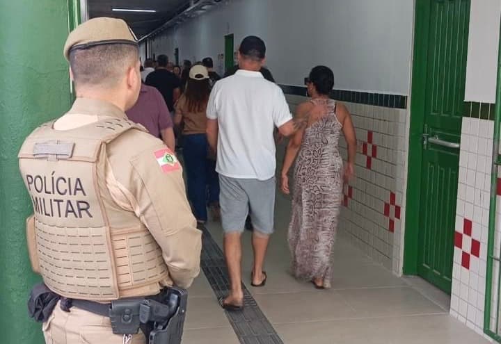 SC registra 92 ocorrências no segundo turno; boca de urna lidera balanço