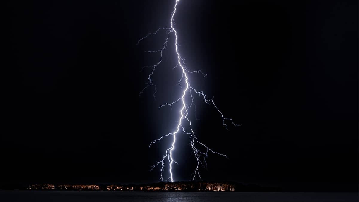 Santa Catarina terá retorno da chuva forte após madrugada de tempo firme