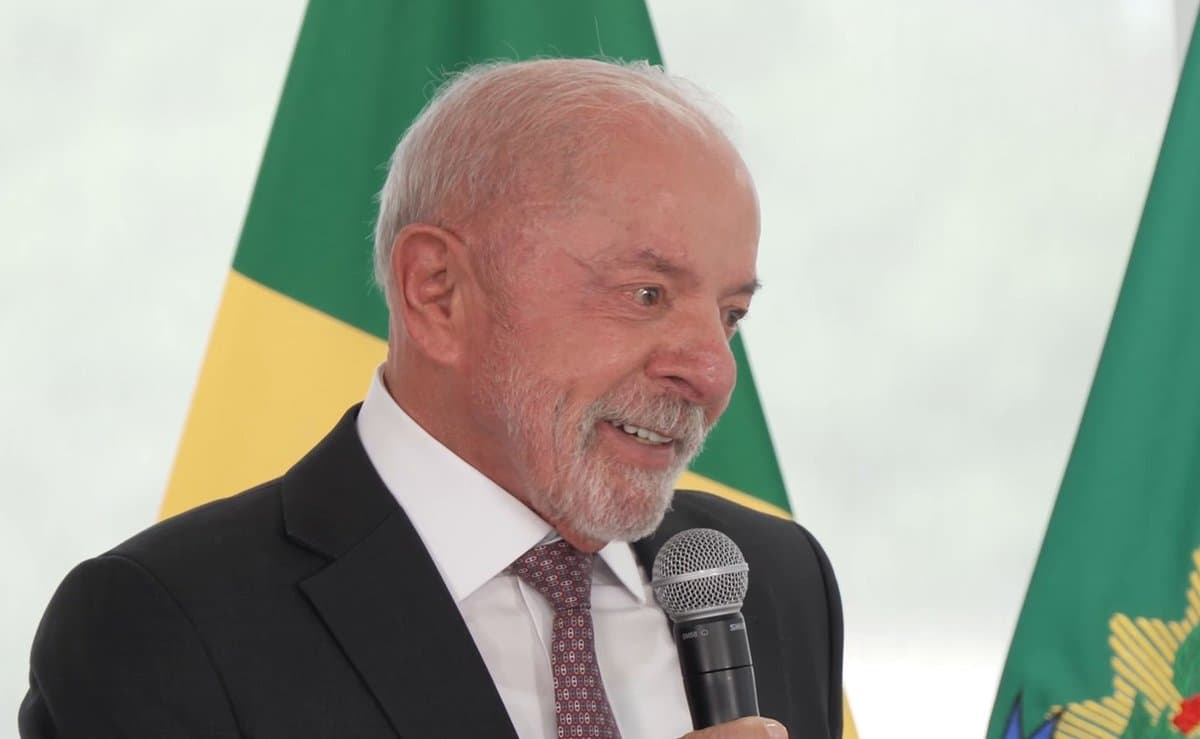“Com 80 se namora bem”: depois de agradecer o voto dos idosos, Lula quer criar o Ministério do Idoso