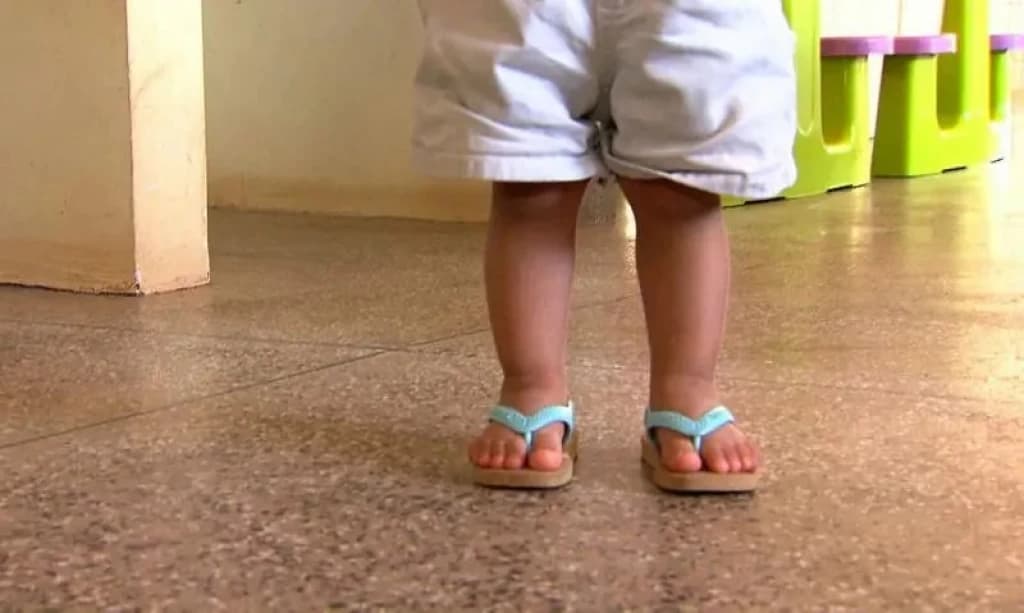 Bebê com deficiência foi agredido sem roupas em creche de Florianópolis