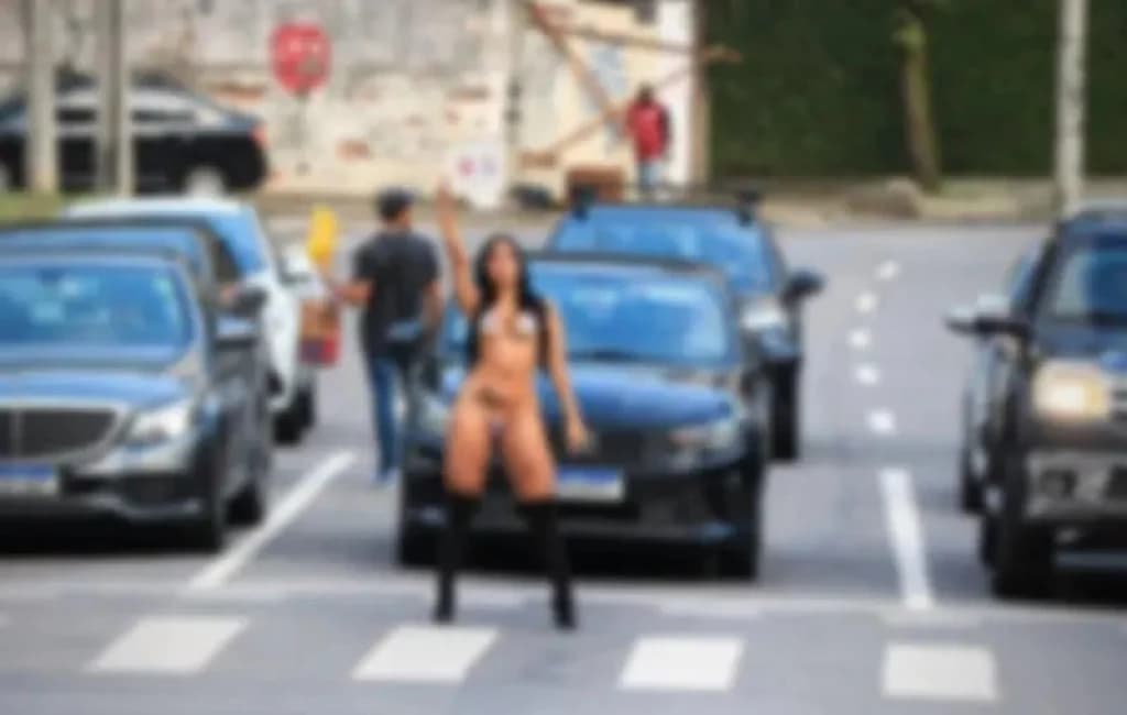 Um protesto político inusitado parou o trânsito