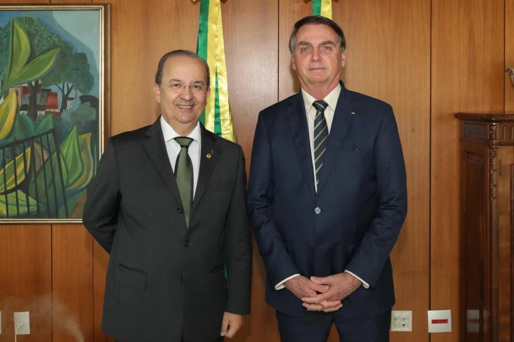 EXCLUSIVO: Pesquisa aponta vitória de Bolsonaro e Jorginho Mello em Santa Catarina
