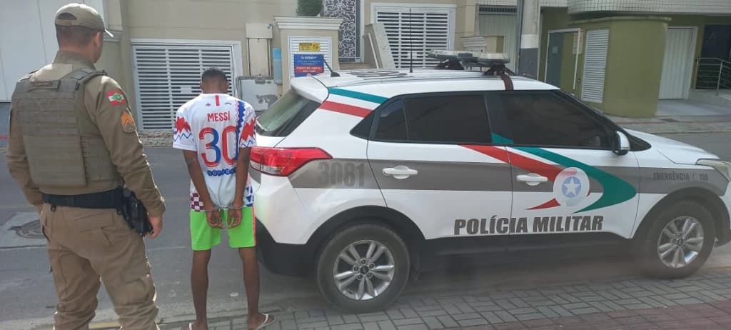 Marido covarde bate na esposa e vai preso pela PM em Tijucas