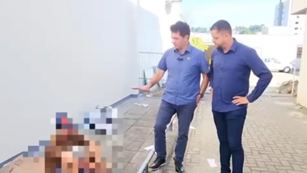 “Bota pra capinar”: prefeito catarinense toma medida contra moradores de rua