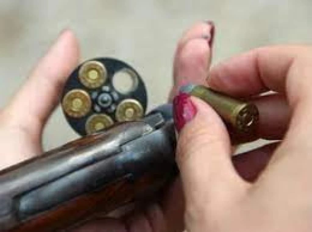 Mulher mata ladrão em Florianópolis