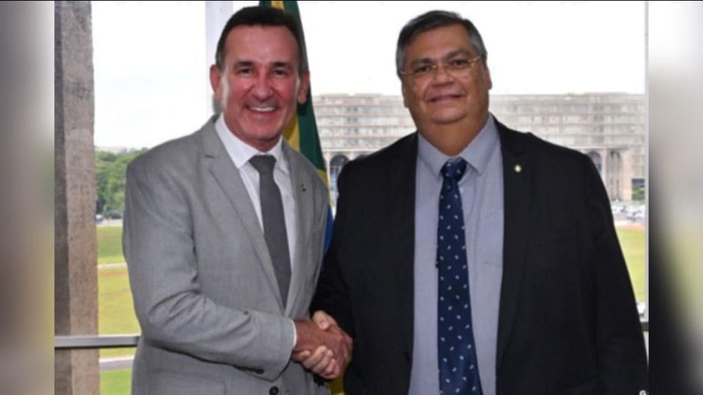 Deputado de SC recusa assinar CPI contra o STF após encontro com Flávio Dino