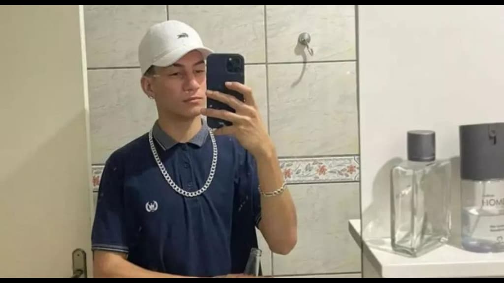 Homem morre ao ser esmagado por placa de concreto em SC